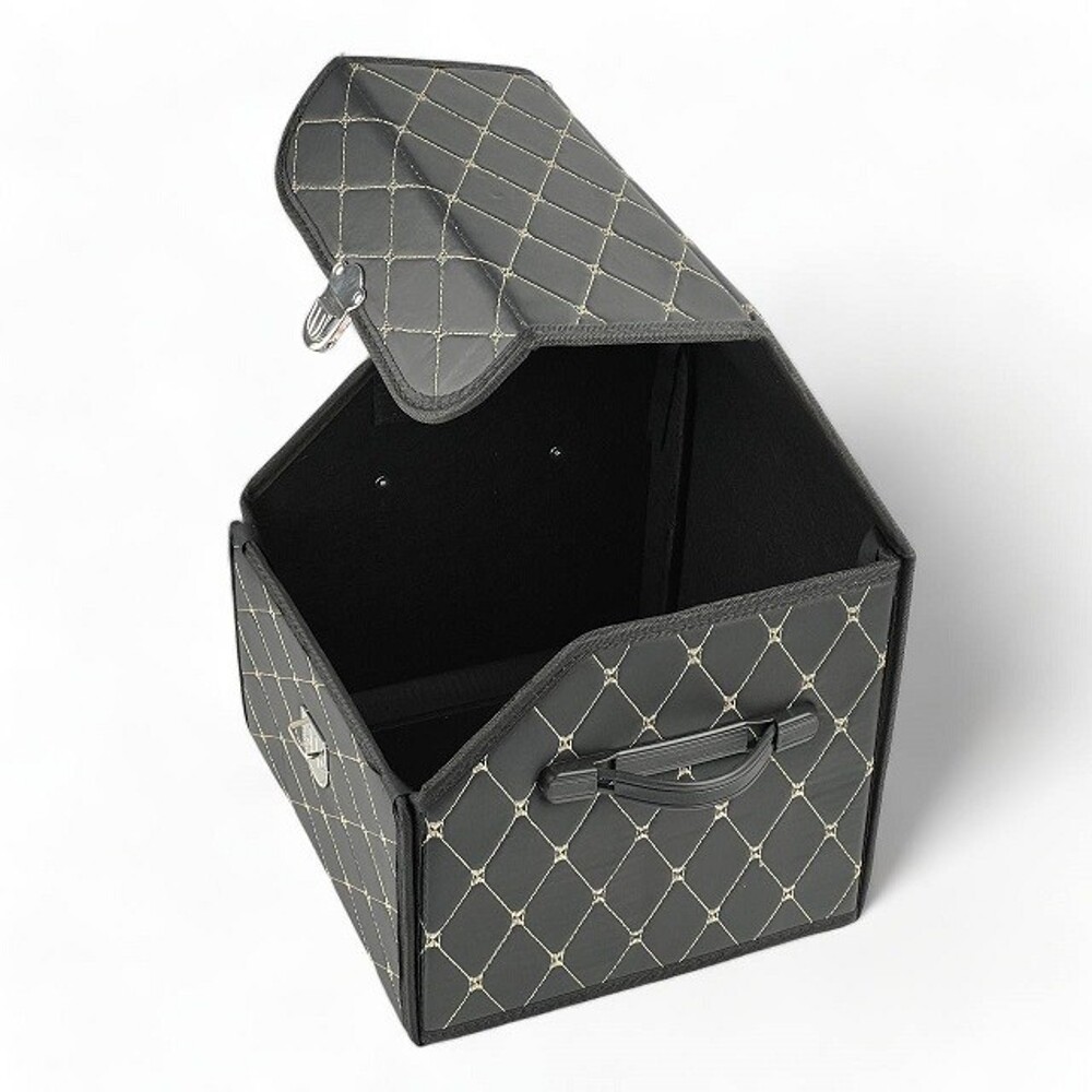 Сумка органайзер в багажник из эко-кожи, цвет черный с бежевой строчкой (размеры 30*30*28 см) Сумка органайзер в багажник из эко-кожи, цвет черный с бежевой строчкой (размеры 30*30*28 см)