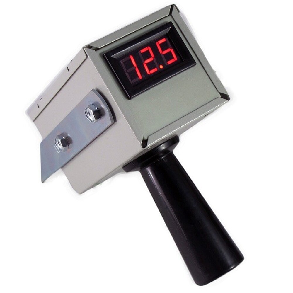 Нагрузочная вилка нв-05 цифровой вольтметр 0-32 в, до 190 а-ч Нагрузочная вилка нв-05 цифровой вольтметр 0-32 в, до 190 а-ч