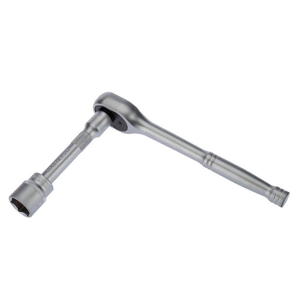 Набор головок торцевых 12 предметов 1 с трещоточным ключом 10-24 мм Набор головок торцевых 12 предметов 1 с трещоточным ключом 10-24 мм