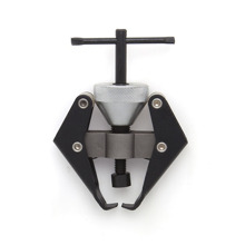 Съемник клемм аккумулятора и поводков стеклоочистителя