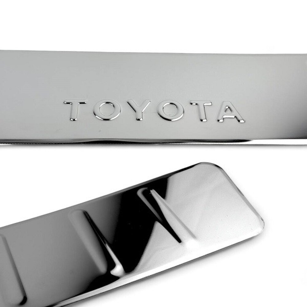 Накладка бампера Toyota Corolla (2010->) хром Накладка бампера Toyota Corolla (2010->) хром