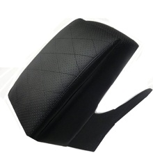 Бар - подлокотник для лада 2107, кож.зам. цвет черный, строчка черная, ромб в коробке