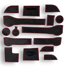 Комплект ковриков для панели приборов и консоли, кпп на Hyundai Solaris 2017, цвет черный/красный