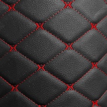 Кожа пвх прошитая №3, цвет черный нитка красная, ромб фигурный, высота 1,43 м (размер рулона 19 м)