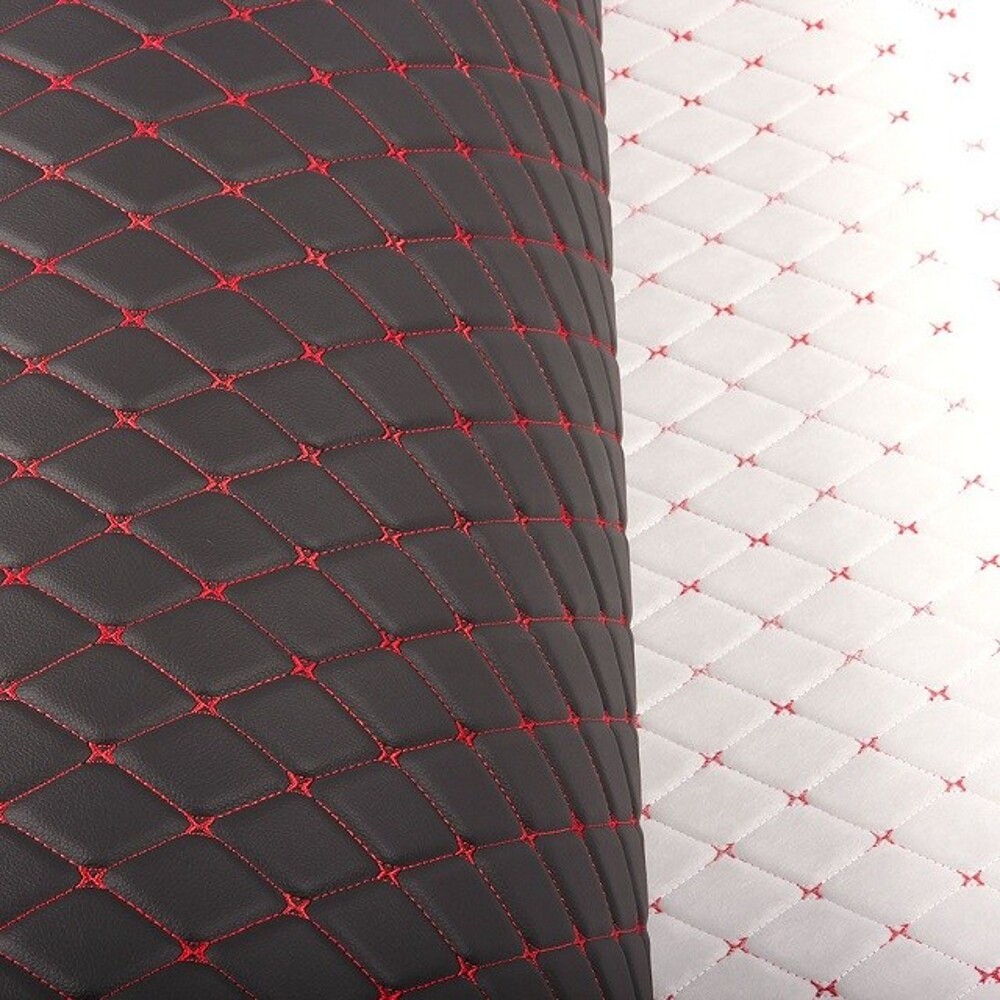 Кожа пвх ромб со стяжком на поролоне 5 мм, самоклейка, цвет черный нитка красная, высота 1,43 м*10м Кожа пвх ромб со стяжком на поролоне 5 мм, самоклейка, цвет черный нитка красная, высота 1,43 м*10м