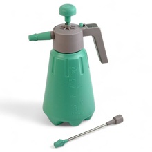 Бачок-распылитель помповый с дополнительной насадкой 2л