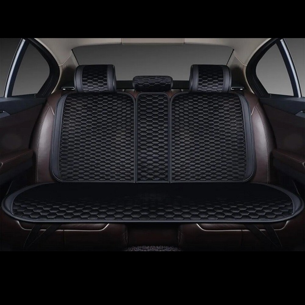 Комплект накидок на весь салон HORNET PLUS, цвет черный, строчка черная, кант черный Комплект накидок на весь салон HORNET PLUS, цвет черный, строчка черная, кант черный