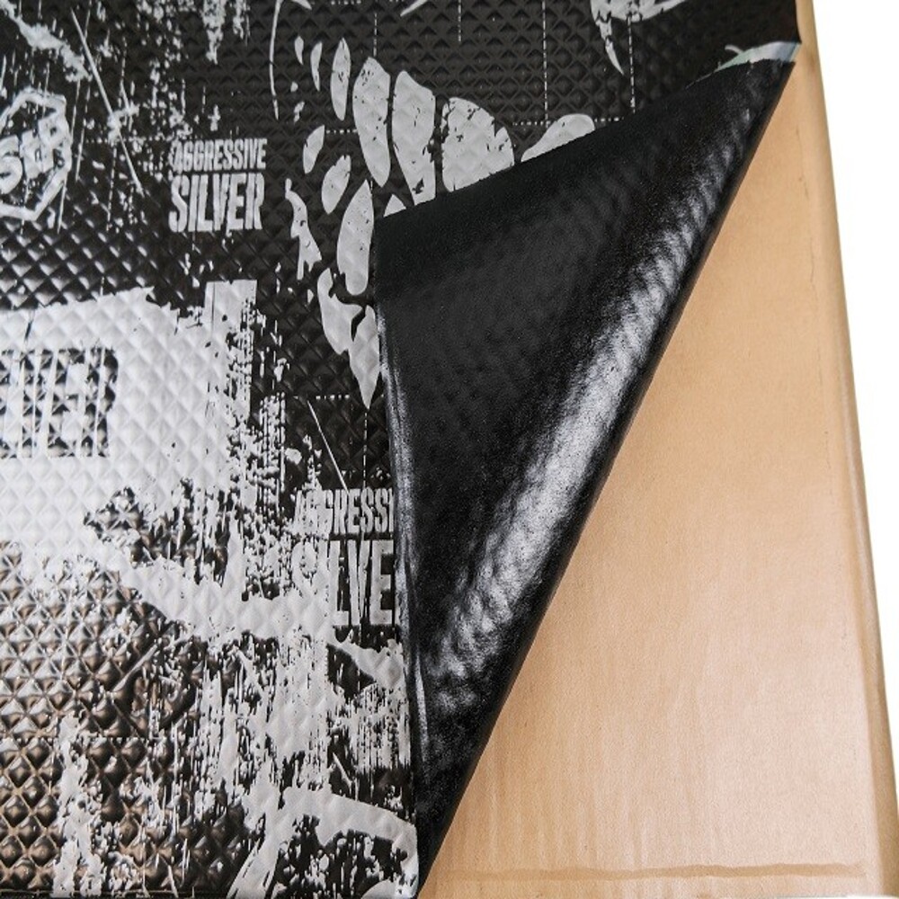 Вибропоглащение Aggressive SILVER 470 * 750 (1-й слой на двери, крышку капота и багажника автомобиля) Вибропоглащение Aggressive SILVER 470 * 750 (1-й слой на двери, крышку капота и багажника автомобиля)