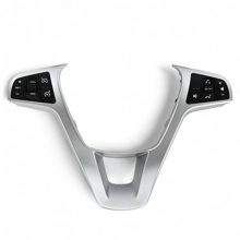 Накладка на руль с кнопками веста хром (1шт)