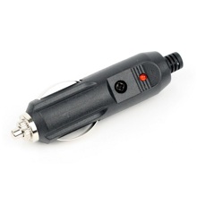 Штекер прикуривателя с индикацией