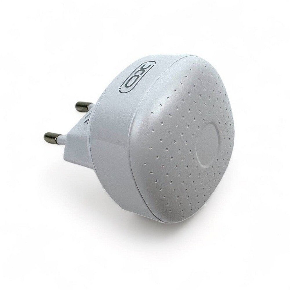 Телефонное сетевое зу 86 1 usb,18 вт/3A, блочок, цвет белый Телефонное сетевое зу 86 1 usb,18 вт/3A, блочок, цвет белый