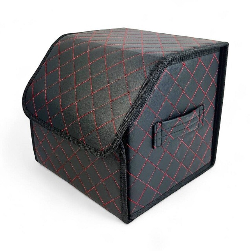 Сумка органайзер в багажник на липучке из эко-кожи, цвет черный с красной строчкой ромб, черный кант (размеры 30*30*30 см) Сумка органайзер в багажник на липучке из эко-кожи, цвет черный с красной строчкой ромб, черный кант (размеры 30*30*30 см)