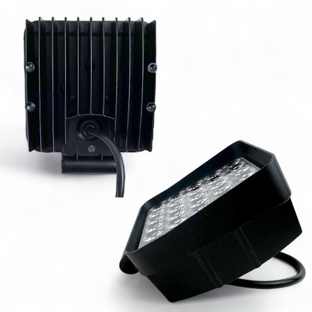 Противотуманная фара светодиодная 12-24V /G0424 Противотуманная фара светодиодная 12-24V /G0424