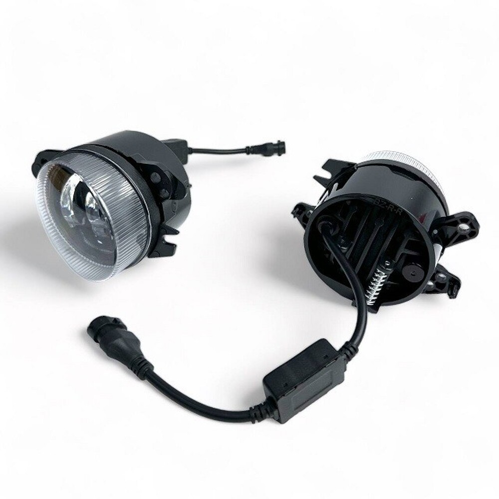 Противотуманная фара LED 2007-2010 MERCEDES C-class (Компл) Противотуманная фара LED 2007-2010 MERCEDES C-class (Компл)