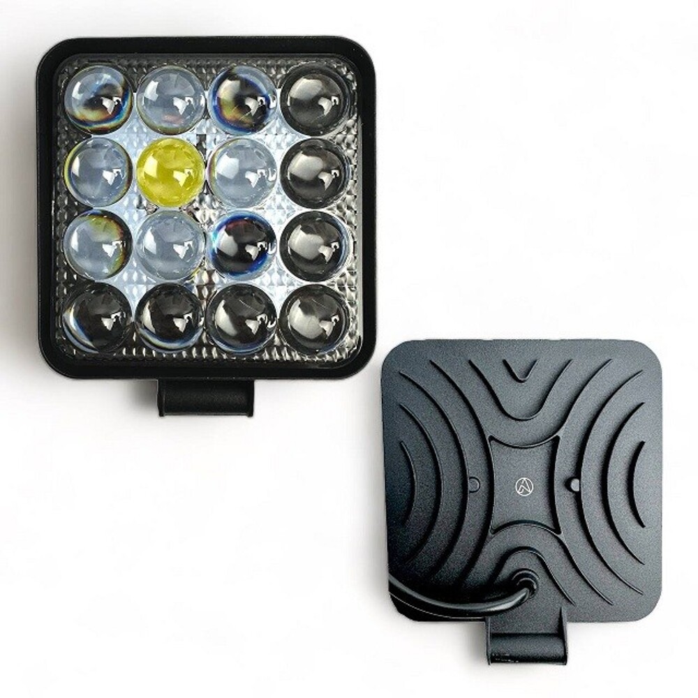 Противотуманная фара светодиодная квадратная 12-24V (1шт) /G0002-25BS Противотуманная фара светодиодная квадратная 12-24V (1шт) /G0002-25BS