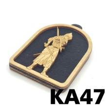 Ароматизатор подвесной деревянный Горец с Мечом