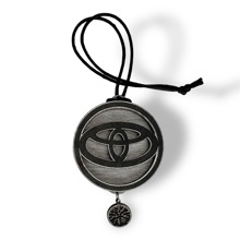 Ароматизатор подвесной премиум дерево toyota, без запаха