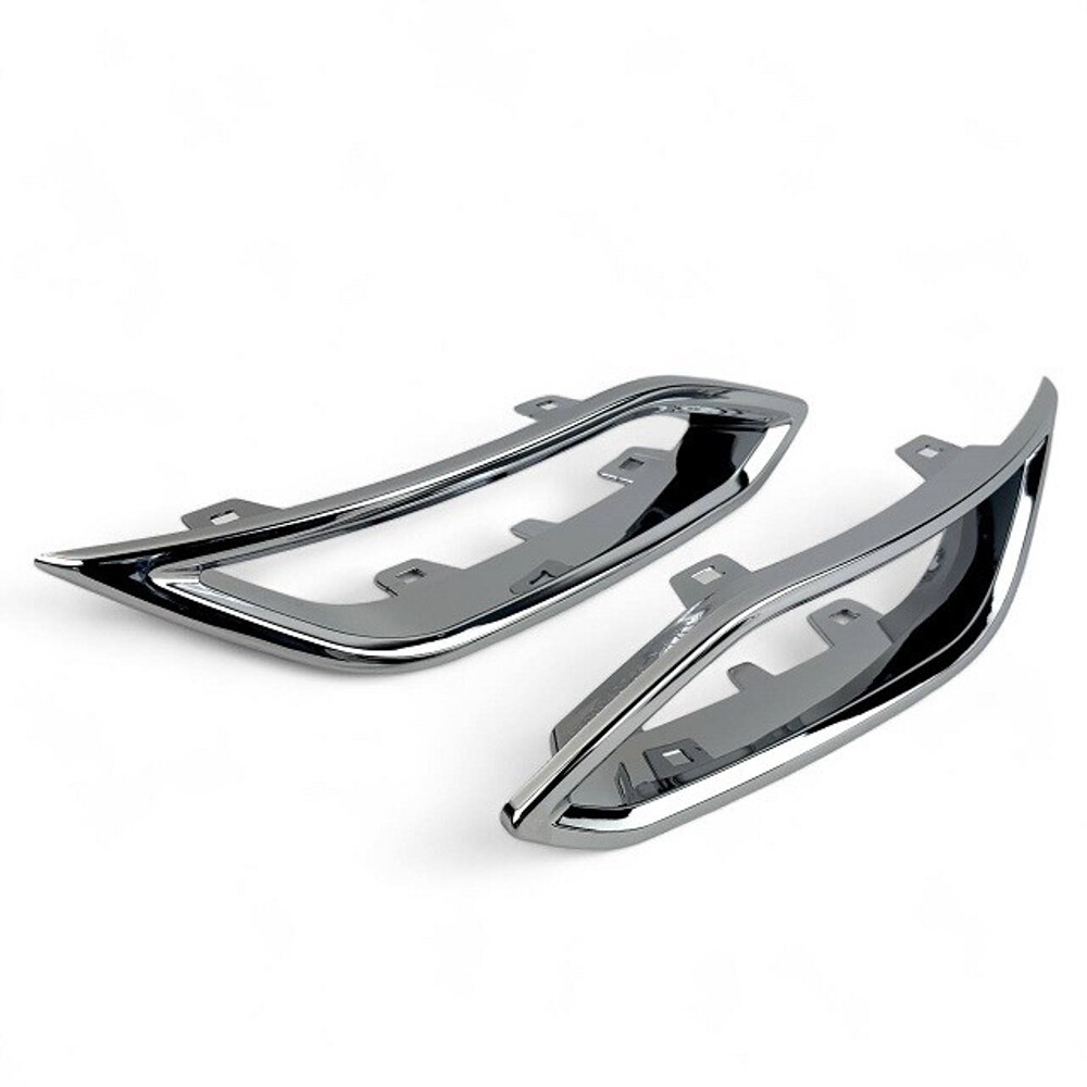 Вставка заднего бампера (двойной выхлоп) Веста Хром (2шт) Вставка заднего бампера (двойной выхлоп) Веста Хром (2шт)