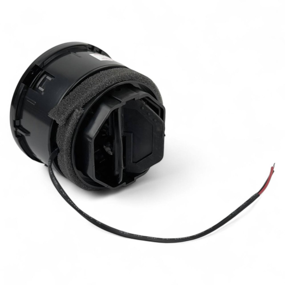 Дефлектор регулируемый под MB хром с фиолетовой подсветкой Дефлектор регулируемый под MB хром с фиолетовой подсветкой