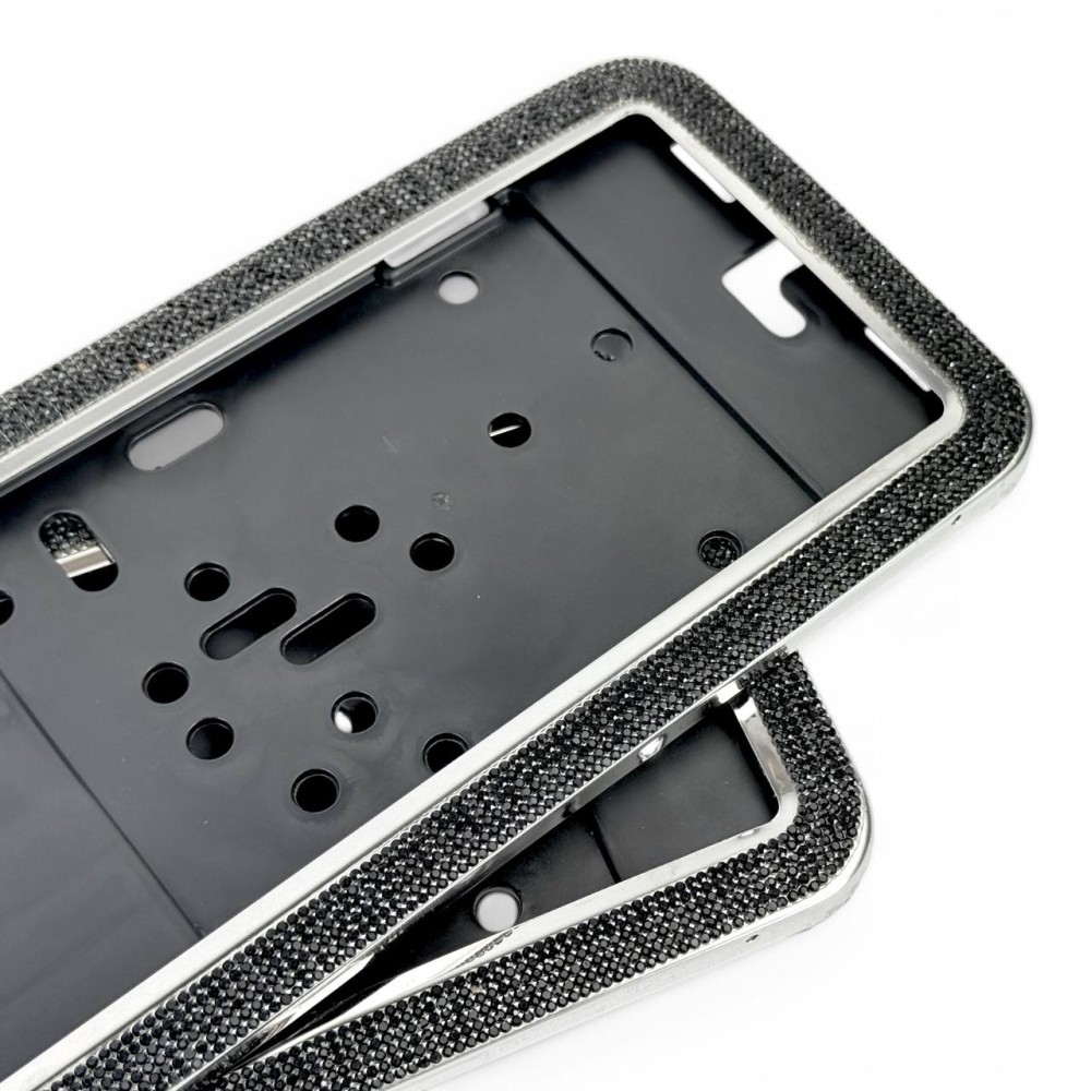 Рамка номерного знака со стразами черная (1шт) Рамка номерного знака со стразами черная (1шт)