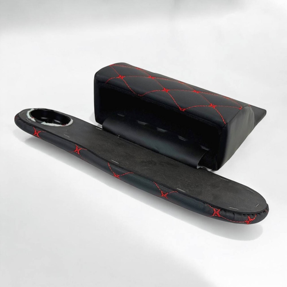 Подлокотник газель на дверь с бардачком, комплект левый + правый, цвет черный, строчка красная Подлокотник газель на дверь с бардачком, комплект левый + правый, цвет черный, строчка красная