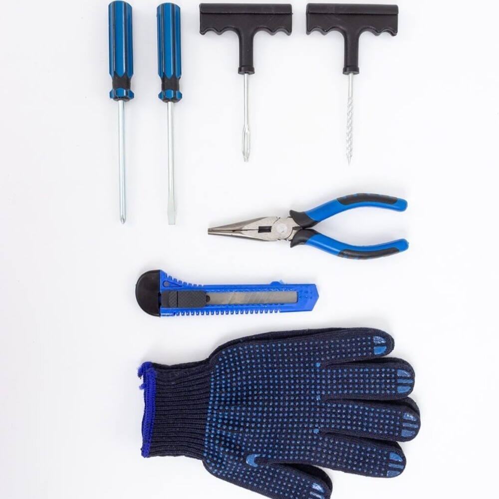 Компрессор 35 л/мин BP004 однопоршневой с инструментами и цифровым дисплеем, автостоп в кейсе Компрессор 35 л/мин BP004 однопоршневой с инструментами и цифровым дисплеем, автостоп в кейсе