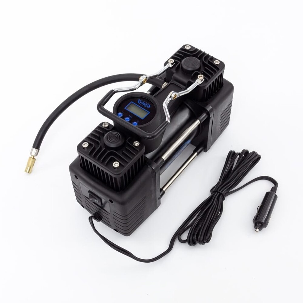 Компрессор 65 л/мин BP001 двухпоршневой с инструментами и цифровым дисплеем, автостоп Компрессор 65 л/мин BP001 двухпоршневой с инструментами и цифровым дисплеем, автостоп