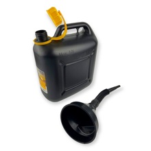 Канистра пластиковая + съемная насадка-лейка (135 мм) 10 литров, цвет черный