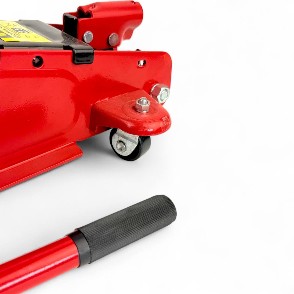 Домкрат гидравлический подкатной 2,5 т 85-385 мм с низким подхватом Домкрат гидравлический подкатной 2,5 т 85-385 мм с низким подхватом