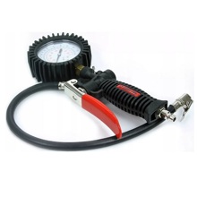 Пистолет для накачивания колес с манометром 12 атм