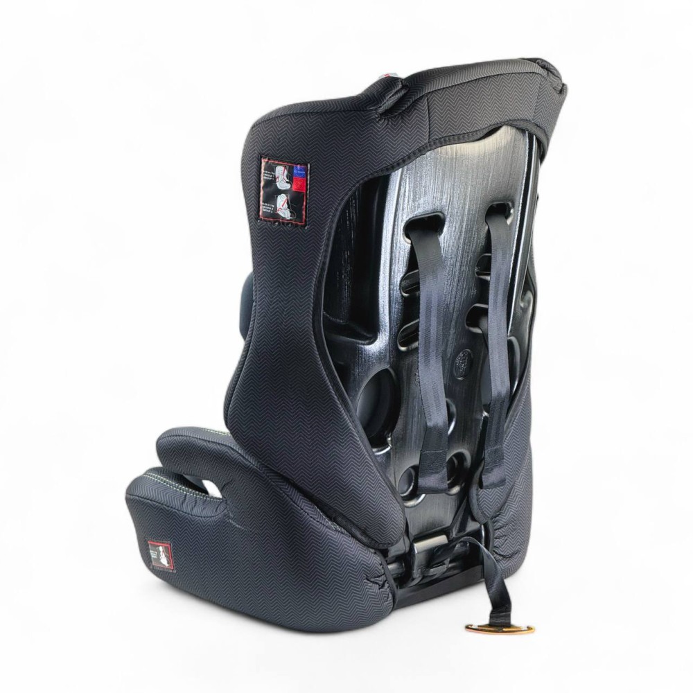 Автокресло 513 RF п/з (01 black+black зигзаг) (9-36 кг, группа 2,3) Автокресло 513 RF п/з (01 black+black зигзаг) (9-36 кг, группа 2,3)