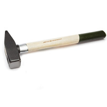 Молоток слесарный с деревянной ручкой 800 г