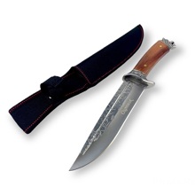 Нож охотничий, деревянная рукоятка, коричневый, с головой волка на рукоятке